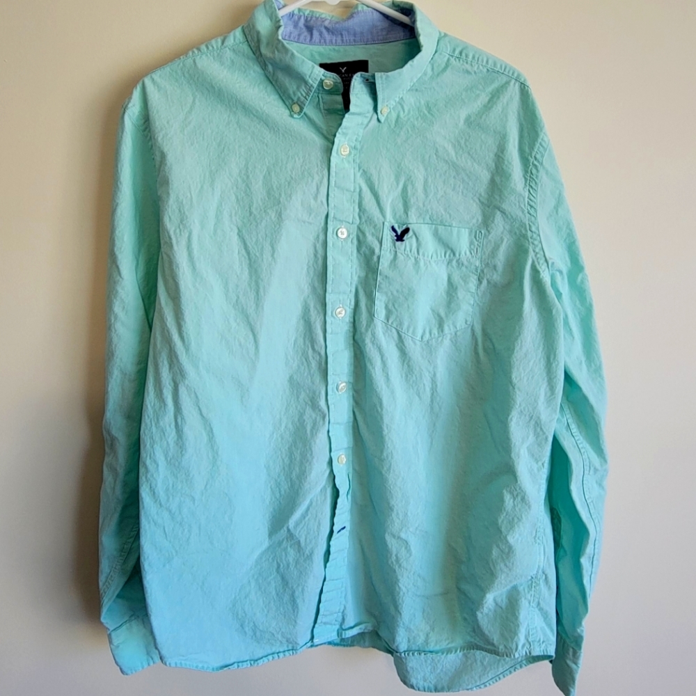 American Eagle Classic Long Sleeve Button Down Shirt